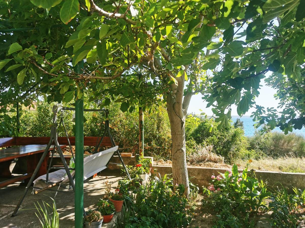 Apartmani Luka Rtina Bagian luar foto